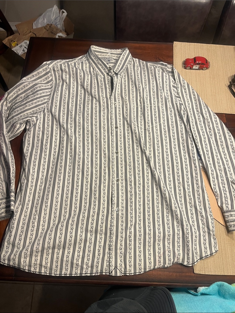 #32 Lucky Brand White Button-Down Shirt with Black Vertical Stripe Pattern xxl